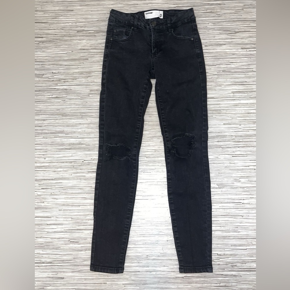 Garage Black Ripped in knee Skinny Jeans